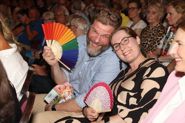 Actor Tetje Mierendorf with his wife Cornelia at the premiere of the comedy Höchste Zeit, Comedy Winterhuder Fährhaus