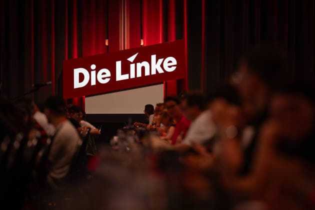 LEERTEXT CAPTION;Bundesparteitag Die Linke in Potsdam - Potsdamer Parteitag 2026, Potsdam Brandenburg Deutschland Metropolis-Halle *** BLANK CAPTION