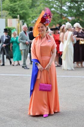 . 20 06 2026. Ascot , United Kingdom. Racegoers arriving for the final day of Royal Ascot, United Kingdom.  xStephenxLockx xi-Imagesx IIM-26841-0019