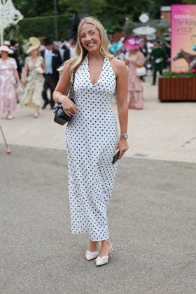 . 20 06 2026. Ascot , United Kingdom. Racegoers arriving for the final day of Royal Ascot, United Kingdom.  xStephenxLockx xi-Imagesx IIM-26841-0039
