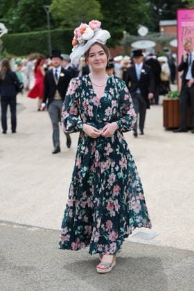 . 20 06 2026. Ascot , United Kingdom. Racegoers arriving for the final day of Royal Ascot, United Kingdom.  xStephenxLockx xi-Imagesx IIM-26841-0040