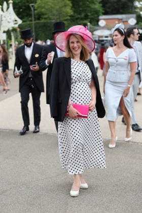 . 20 06 2026. Ascot , United Kingdom. Racegoers arriving for the final day of Royal Ascot, United Kingdom.  xStephenxLockx xi-Imagesx IIM-26841-0044