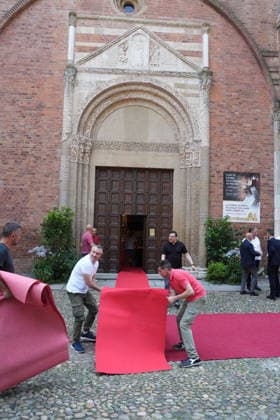 IPA85876777 - Pavia, June 20, 2026—Everything is ready for Pope Leo XIV’s arrival in Pavia; pictured here in front of the Basilica of Sant’Pietro in Cel D’Oro  Copyright: xDuilioxPiaggesix xDuilioxPiaggesix 85876777