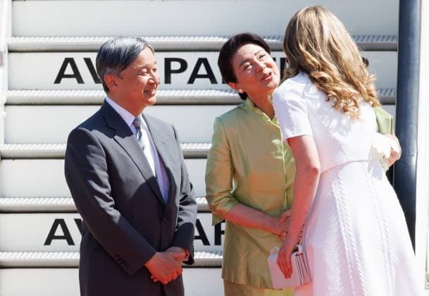 Crown Princess Elisabeth welcomes Japanese Emperor Naruhito and Japanese Empress Masako upon the arrival at Melsbroek military airport for an official state visit of the Japanese Emperor and Empress to Belgium, on Saturday 20 June 2026, in Brussels. The Emperor and Empress of Japan visit Belgium from June 20-25.  BENOITxDOPPAGNE 178446439