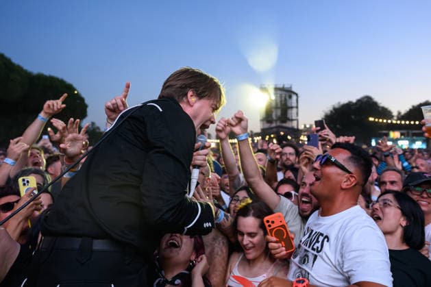 June 19, 2026, Lido Di Camaiore, Lucca, Italia: The Hives performing at the La Prima Estate 2026 concert in Bussola Domani Park, Lido di Camaiore, June 19, 2026. Lido Di Camaiore Italia  - ZUMAa289 20260619_zia_a289_177 Copyright: xStefanoxDallexLuchex xAgfx