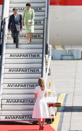 Japanese Emperor Naruhito, Japanese Empress Masako and Crown Princess Elisabeth pictured during the arrival at Melsbroek military airport for an official state visit of the Japanese Emperor and Empress to Belgium, on Saturday 20 June 2026, in Brussels. The Emperor and Empress of Japan visit Belgium from June 20-25.  BENOITxDOPPAGNE 178447039