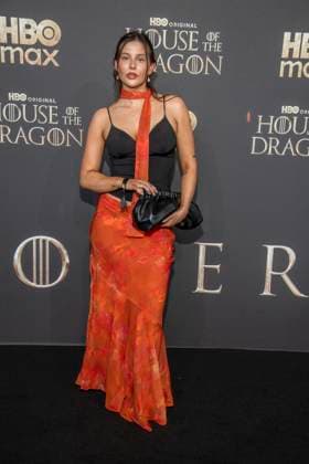 ABB HBO- Xenia Tsilikova zu Gast auf dem schwarzen Teppich bei der Deutschland Premiere zur dritten Staffel der HBO Original Serie House of the Dragon im Kino International am 19.06.2026 in Berlin Berlin Deutschland *** ABB HBOs Xenia Tsilikova walked the red carpet at the German premiere of the third season of the HBO Original series House of the Dragon at Kino International on June 19, 2026, in Berlin, Germany,detected_source_language
