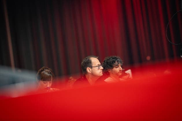 Heidi Reichinnek, Sören Pellmann mit Ates Gürpinar (von links);Bundesparteitag Die Linke in Potsdam - Potsdamer Parteitag 2026, Potsdam Brandenburg Deutschland Metropolis-Halle *** Heidi Reichinnek, Sören Pellmann, and Ates Gürpinar (from left) at The Left party convention in Potsdam; 2026 Potsdam Party Convention, Potsdam, Brandenburg, Germany; Metropolis Halle,detected_source_language