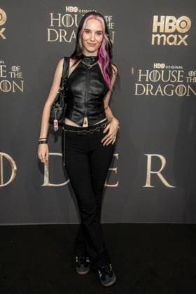 ABB HBO- Manja Sievers zu Gast auf dem schwarzen Teppich bei der Deutschland Premiere zur dritten Staffel der HBO Original Serie House of the Dragon im Kino International am 19.06.2026 in Berlin Berlin Deutschland *** ABB HBOs Manja Sievers walked the red carpet at the German premiere of the third season of the HBO Original series House of the Dragon at Kino International on June 19, 2026, in Berlin, Germany,detected_source_language