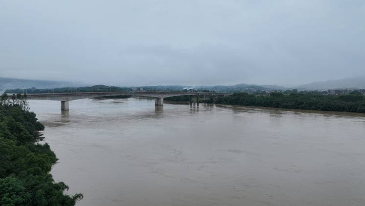 Rainstorm Hit Liuzhou The water in the Rong an County section of Rongjiang River rises, Liuzhou City, Guangxi, China on June 20, 2026. Liuzhou Guangxi China  Copyright: xCFOTOx i1781983648079