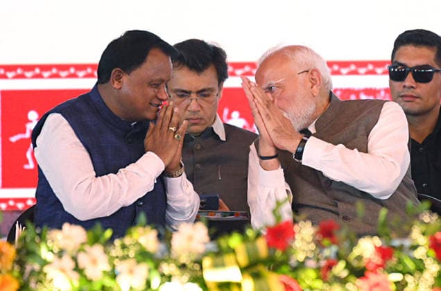 2nd Anniversary programme of the BJP Government in Odisha Mayurbhanj Odisha , Jun 20 (ANI): Prime Minister Narendra Modi and Odisha Chief Minister Mohan Charan Majhi greet each other at the second-anniversary programme of the BJP-led Odisha government at Rairangpur, Mayurbhanj, on Saturday. Mayurbhanj Odisha India Copyright: xANIx ANI_20260620434