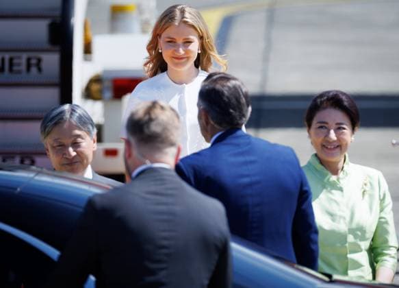 State Visit Of The Emperor And The Empress Of Japan To Belgium Japanese Emperor Naruhito, Crown Princess Elisabeth and Japanese Empress Masako pictured during the arrival at Melsbroek military airport for an official state visit of the Japanese Emperor and Empress to Belgium, on Saturday 20 June 2026, in Brussels. The Emperor and Empress of Japan visit Belgium from June 20-25. BELGA PHOTO BENOIT DOPPAGNE Melsbroek Belgium  Copyright: xBenoitxDoppagnex