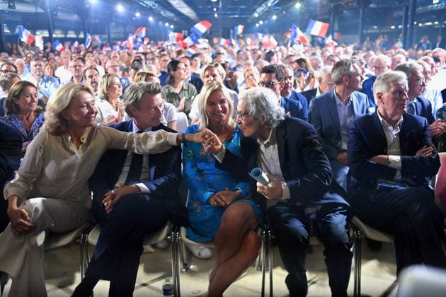 Bruno Retailleau Meeting Paris Les Republicains LR right wing party president and candidate for the 2027 presidential election Bruno Retailleau arrives for his political rally to launch his presidential campaign at the Parc Floral de Paris at the Vincennes woods, eastern Paris, on June 20, 2026. Retailleau will attempt during his first major meeting in Paris to broaden his conservative base, which is stagnating at 9% in the polls, and to give an image of unity, despite dissenting voices and leading figures who are currently giving him the benefit of the doubt. Photo by Franck Castel ABACAPRESS.COM Paris Ile de France France  Copyright: xCastelxFranck ABACAx