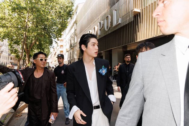 News - Dolce&Gabbana Spring 2027 Men s Collections Show - Celebrities MILAN, ITALY - JUNE 20, 2026: Soobin of Tomorrow X Together leaves the Dolce&amp;Gabbana Men s Spring Summer 2027 collection runway show during the Milan Fashion Week Menswear in Milan, Italy. Photo: Cinzia Camela. Milan Metropol Italy Copyright: xCinziaxCamelax xLiveMediax LPN_2529194