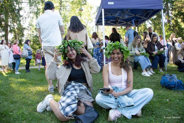 June 19, 2026, Helsinki, Uusimaa, Finland: HELSINKI, FINLAND Ã¢â‚¬ June 19, 2026: Visitors gather to celebrate the annual Seurasaari Midsummer Bonfires (Juhannusvalkeat) at Seurasaari Open-Air Museum in Helsinki, Finland. Families, friends and tourists enjoy the festive atmosphere, traditional Finnish music, folk dancing and cultural performances during one of Finland s most cherished celebrations marking the summer solstice. Helsinki Finland - ZUMAt172 20260619_zip_t172_047 Copyright: xJosexTabaresx