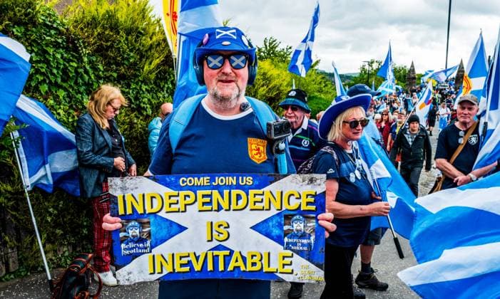 UK: Independence March at Old Stirling Bridge in Stirling, Scotland on 20th June 2026 Saturday 20th June 2026 Independence supporters march from Stirling Bridge to the site of the Battle of Bannockburn. Copyright: xAndrewxWilsonx