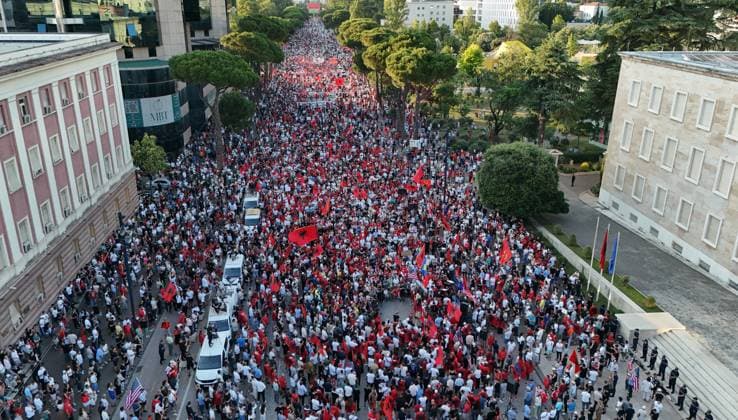 Protests in Albania against Zvernec tourism project enter 21st day TIRANA, ALBANIA - JUNE 20: An aerial view shows protests continuing for the 21st consecutive day in the Albanian capital, Tirana, against a planned tourism project in the Zvernec region of Vlora, on June 20, 2026. A large crowd gathered for today s demonstration under the slogan Albania is not for sale, which also saw a heavy turnout from the Albanian diaspora arriving from various countries. Olsi Shehu Anadolu Tirana Albania. Editorial use only. Please get in touch for any other usage.  Copyright: x2026xAnadoluxOlsixShehux