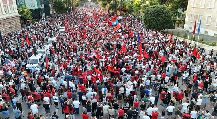 Protests in Albania against Zvernec tourism project enter 21st day TIRANA, ALBANIA - JUNE 20: An aerial view shows protests continuing for the 21st consecutive day in the Albanian capital, Tirana, against a planned tourism project in the Zvernec region of Vlora, on June 20, 2026. A large crowd gathered for today s demonstration under the slogan Albania is not for sale, which also saw a heavy turnout from the Albanian diaspora arriving from various countries. Olsi Shehu Anadolu Tirana Albania. Editorial use only. Please get in touch for any other usage.  Copyright: x2026xAnadoluxOlsixShehux