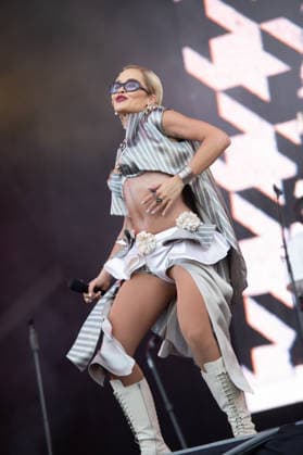 IPA85897609 - England, Isle of Wight Festival - Saturday - Rita Ora  Copyright: xCRISTINAxMASSEIx xx 85897609