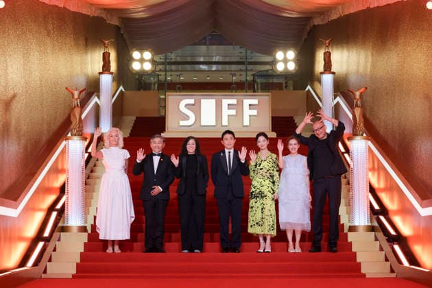 SHANGHAI, CHINA - JUNE 20: Jury members actor Tony Leung Chiu-wai, producer Dora Bouchoucha Fourati, director Guan Hu, director Aktan Abdykalykov, director-screenwriter Dea Kulumbegashvili, screenwriter Fernanda Valadez and actress Xin Zhilei arrive at the red carpet of the closing ceremony for the 28th Shanghai International Film Festival on June 20, 2026 in Shanghai, China.  Copyright: xVCGx 111649394399