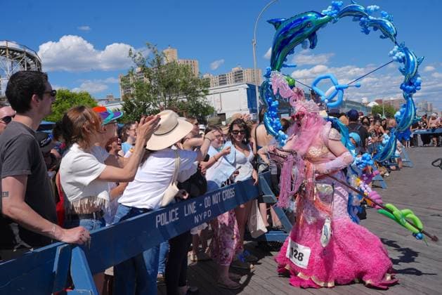 Mermaid Parade returns to Coney Island, drawing large crowds NEW YORK, UNITED STATES - JUNE 20: The annual Mermaid Parade returns to Surf Avenue in Coney Island, Brooklyn, bringing large crowds to the neighborhood in New York City, United States, on June 20, 2026. Selcuk Acar Anadolu New York United States. Editorial use only. Please get in touch for any other usage.  Copyright: x2026xAnadoluxSelcukxAcarx