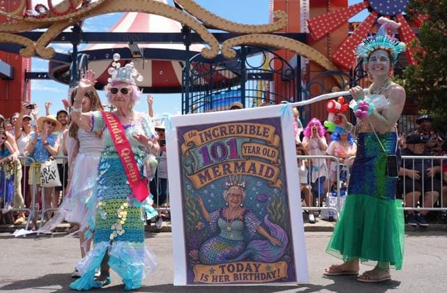 Mermaid Parade returns to Coney Island, drawing large crowds NEW YORK, UNITED STATES - JUNE 20: The annual Mermaid Parade returns to Surf Avenue in Coney Island, Brooklyn, bringing large crowds to the neighborhood in New York City, United States, on June 20, 2026. Selcuk Acar Anadolu New York United States. Editorial use only. Please get in touch for any other usage.  Copyright: x2026xAnadoluxSelcukxAcarx