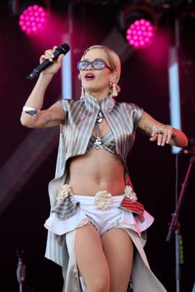 Rita Ora performs at the Isle of Wight festival in Newport, UK - 20 Jun 2026 Yugoslavian born singer songwriter and actor Rita Sahatçiu Ora, known professionally as Rita Ora, performing live on stage at the isle of Wight festival. Newport United Kingdom Copyright: xDawnxFletcher-Parkx xSOPAxImagesx DSCF5414
