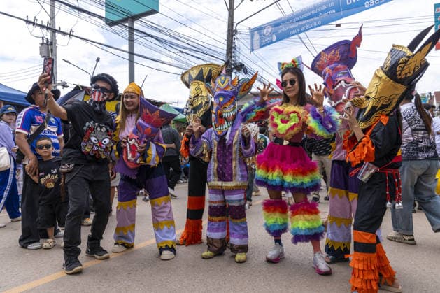 Phi Ta Khon Ghost Festival in Thailand DAN SAI, THAILAND - JUNE 21: A festival participant wearing a colorful traditional mask walks through the streets during the annual Phi Ta Khon (Ghost Festival) in Dan Sai, Thailand, on June 21, 2026. The festival is based on a Buddhist tale about one of the Buddha s previous lives, in which he was presumed dead during a journey. His eventual return sparked celebrations so exuberant that they were said to awaken the dead. Adryel Talamantes Anadolu Dan Sai Thailand. Editorial use only. Please get in touch for any other usage.  Copyright: x2026xAnadoluxAdryelxTalamantesx