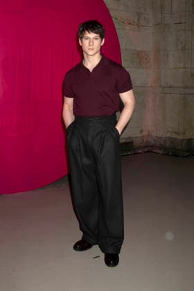 Jacob Moskovitz beim Amazon Prime Video Popup Event Elle World zum 25. Geburtstag des Films ˜Legally Blonde Natürlich blond˜ und zur Serie ˜Elle˜ in der Hall des Lumieres. New York, 20.06.2026 *** Jacob Moskovitz at the Amazon Prime Video pop-up event Elle World celebrating the 25th anniversary of the film ˜Legally Blonde˜ and the series ˜Elle˜ at the Hall of Lumieres in New York, June 20, 2026,detected_source_language Foto:xB.xHinex xFuturexImagex elle_6608