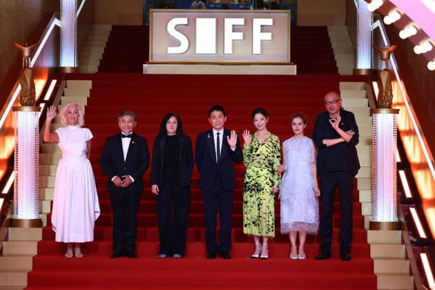 SHANGHAI, CHINA - JUNE 20: Actor Tony Leung Chiu-wai and actress Xin Zhilei arrive at the red carpet of the closing ceremony for the 28th Shanghai International Film Festival on June 20, 2026 in Shanghai, China.  Copyright: xVCGx 111649518342