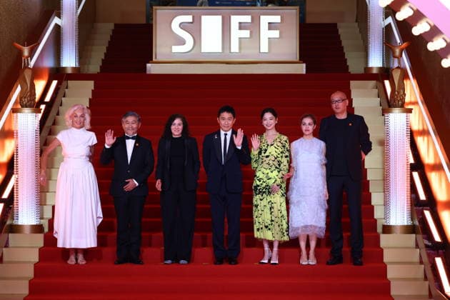 SHANGHAI, CHINA - JUNE 20: Actor Tony Leung Chiu-wai and actress Xin Zhilei arrive at the red carpet of the closing ceremony for the 28th Shanghai International Film Festival on June 20, 2026 in Shanghai, China.  Copyright: xVCGx 111649518337