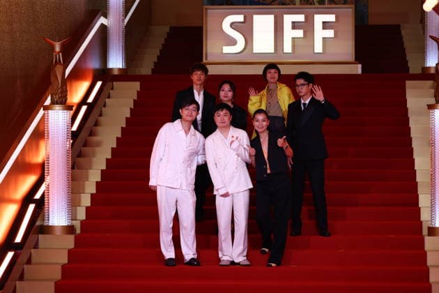 SHANGHAI, CHINA - JUNE 20: Actor Yin Fang and actress Li Xueqin arrive at the red carpet of the closing ceremony for the 28th Shanghai International Film Festival on June 20, 2026 in Shanghai, China.  Copyright: xVCGx 111649518317