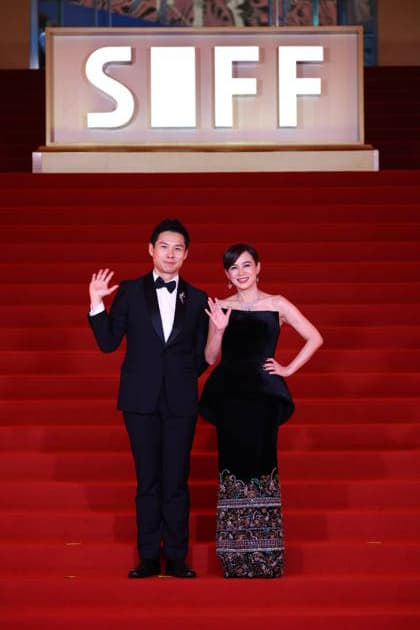 SHANGHAI, CHINA - JUNE 20: Director Anthony Chen (L) arrives at the red carpet of the closing ceremony for the 28th Shanghai International Film Festival on June 20, 2026 in Shanghai, China.  Copyright: xVCGx 111649518282