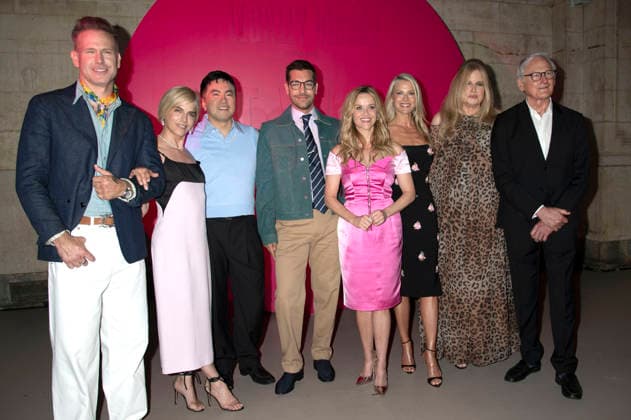 Matthew Davis, Selma Blair, Bowen Yang, Matt Rogers, Reese Witherspoon, Ali Larter, Jennifer Coolidge und Victor Garber beim Amazon Prime Video Popup Event Elle World zum 25. Geburtstag des Films ˜Legally Blonde Natürlich blond˜ und zur Serie ˜Elle˜ in der Hall des Lumieres. New York, 20.06.2026 *** Matthew Davis, Selma Blair, Bowen Yang, Matt Rogers, Reese Witherspoon, Ali Larter, Jennifer Coolidge, and Victor Garber at the Amazon Prime Video pop-up event Elle World celebrating the 25th anniversary of the film Legally Blonde and the series Elle at the Hall of Lumieres in New York, June 20, 2026,detected_source_language Foto:xB.xHinex xFuturexImagex elle_6665