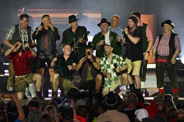 20.06.2026 - Bad Kleinkirchheim - St. Oswald am Hoferriegel in Österreich (AUT) - Wenn die Musi spielt Sommer Open Air 2026- im Bild: AlpenRebellen (Alpen Rebellen) und voXXclub, *** June 20, 2026, Bad Kleinkirchheim, St. Oswald am Hoferriegel, Austria, AUT