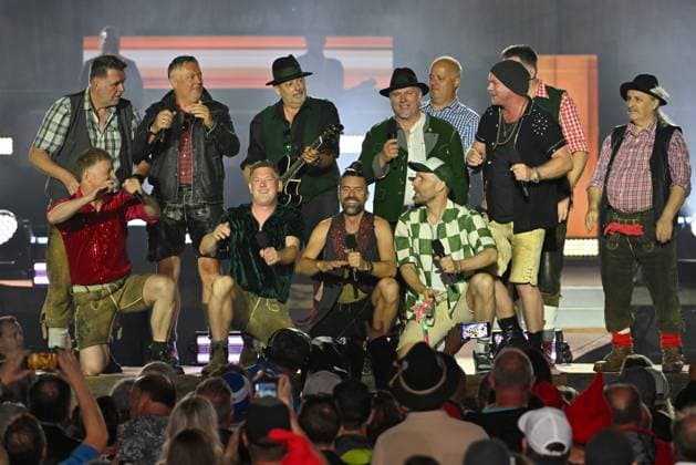 20.06.2026 - Bad Kleinkirchheim - St. Oswald am Hoferriegel in Österreich (AUT) - Wenn die Musi spielt Sommer Open Air 2026- im Bild: AlpenRebellen (Alpen Rebellen) und voXXclub, *** June 20, 2026, Bad Kleinkirchheim, St. Oswald am Hoferriegel, Austria, AUT
