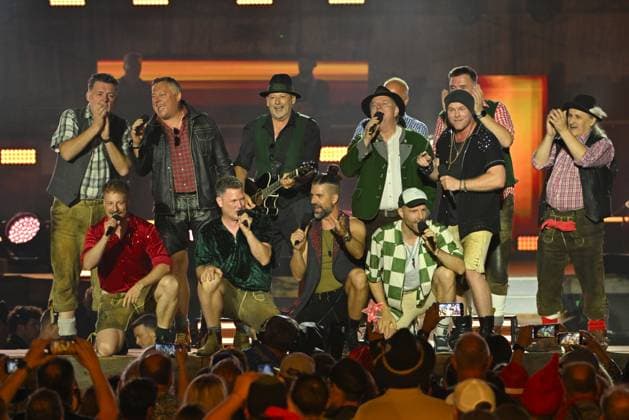 20.06.2026 - Bad Kleinkirchheim - St. Oswald am Hoferriegel in Österreich (AUT) - Wenn die Musi spielt Sommer Open Air 2026- im Bild: AlpenRebellen (Alpen Rebellen) und voXXclub, *** June 20, 2026, Bad Kleinkirchheim, St. Oswald am Hoferriegel, Austria, AUT