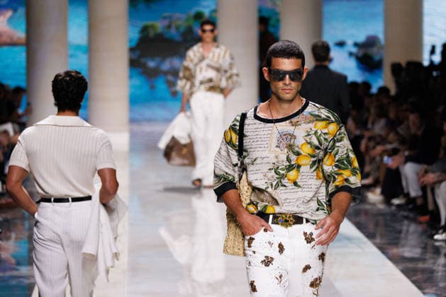 News - Dolce&Gabbana - Runway - Milan Fashion Week - Menswear Spring Summer 2027 MILAN, ITALY - JUNE 20, 2026: A model walks the runway during the Dolce&amp;Gabbana Men s Spring Summer 2027 collection fashion show as part of Milan Fashion Week Menswear in Milan, Italy. Photo: Cinzia Camela. Milan Metropol Italy Copyright: xCinziaxCamelax xLiveMediax LPN_2529310