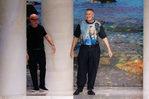 News - Dolce&Gabbana - Runway - Milan Fashion Week - Menswear Spring Summer 2027 MILAN, ITALY - JUNE 20, 2026: Domenico Dolce and Stefano Gabbana greet the audience at the end of the Dolce&amp;Gabbana Men s Spring Summer 2027 fashion show during Milan Fashion Week Menswear in Milan, Italy, on June 20, 2026. Photo: Cinzia Camela. Milan Metropol Italy Copyright: xCinziaxCamelax xLiveMediax LPN_2529346