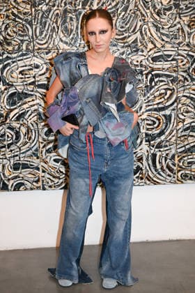 IPA85907573 - Milan, Milan Men™s Fashion Week Spring Summer 2027 - Men™s Fashion, Spring Summer 2027 - Simon Cracker fashion show - Arrivals - pictured: guest  Copyright: xSimonaxChiocciax xSimonaxChiocciax 85907573