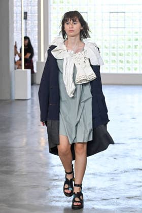 IPA85907689 - Milan, Milan Men™s Fashion Week Spring Summer 2027 - Men™s Fashion, Spring Summer 2027 - Simon Cracker fashion show - runway - pictured: model  Copyright: xSimonaxChiocciax xSimonaxChiocciax 85907689