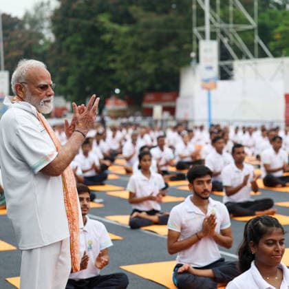 PM Modi takes part in 12th International Day of Yoga celebrations Kolkata, Jun 21 (ANI): Prime Minister Narendra Modi takes part in 12th International Day of Yoga celebrations, in Kolkata on Sunday. (DPR PMO ANI Photo) Kolkata West Bengal India Copyright: xANIx ANI_20260621003