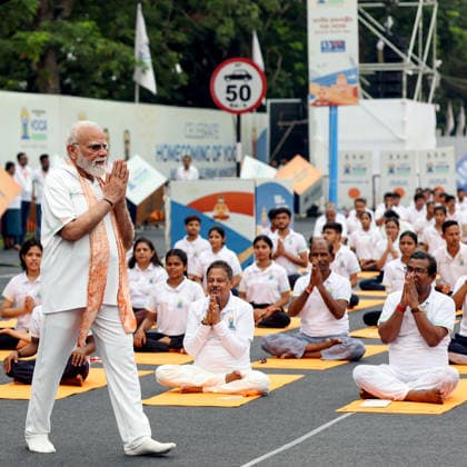 Prime Minister Narendra Modi greets during the 12th International Day of Yoga celebrations Kolkata, Jun 21 (ANI): Prime Minister Narendra Modi greets during the 12th International Day of Yoga celebrations, in Kolkata on Sunday. (DPR PMO ANI Photo) Kolkata West Bengal India Copyright: xANIx ANI_20260621004