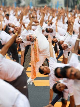 PM Modi takes part in 12th International Day of Yoga celebrations Kolkata, Jun 21 (ANI): Prime Minister Narendra Modi takes part in 12th International Day of Yoga celebrations, in Kolkata on Sunday. (DPR PMO ANI Photo) Kolkata West Bengal India Copyright: xANIx ANI_20260621018