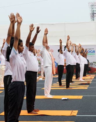 PM Modi takes part in 12th International Day of Yoga celebrations Kolkata, Jun 21 (ANI): Prime Minister Narendra Modi takes part in 12th International Day of Yoga celebrations, in Kolkata on Sunday. (DPR PMO ANI Photo) Kolkata West Bengal India Copyright: xANIx ANI_20260621024