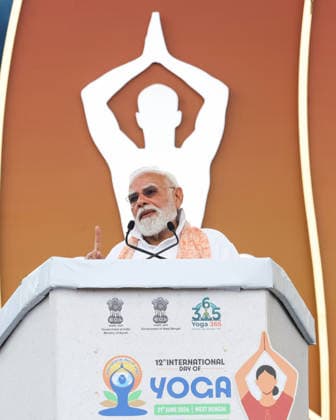 PM Modi takes part in 12th International Day of Yoga celebrations Kolkata, Jun 21 (ANI): Prime Minister Narendra Modi addresses during the 12th International Day of Yoga celebrations, in Kolkata on Sunday. (DPR PMO ANI Photo) Kolkata West Bengal India Copyright: xANIx ANI_20260621028