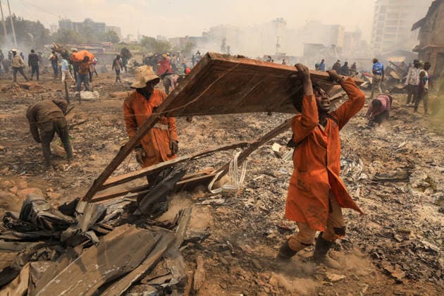 Blaze destroys shops at Nairobi s Gikomba Market NAIROBI, KENYA - JUNE 21: People inspect the damage and try to salvage their belongings after a fire broke out at Gikomba Market in Nairobi, Kenya, on June 21, 2026. Numerous shops were destroyed in the blaze as firefighters worked to contain the fire. Lucas Mukasa Anadolu Nairobi Kenya. Editorial use only. Please get in touch for any other usage.  Copyright: x2026xAnadoluxLucasxMukasax