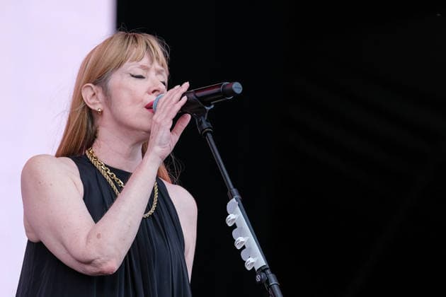 June 21, 2026, Newport, United Kingdom: American singer-songwriter Suzanne Nadine Vega known professionally as Suzanne Vega performing live at the Isle of Wight festival. Newport United Kingdom  - ZUMAs197 20260621_aaa_s197_033 Copyright: xDawnxFletcher-Parkx