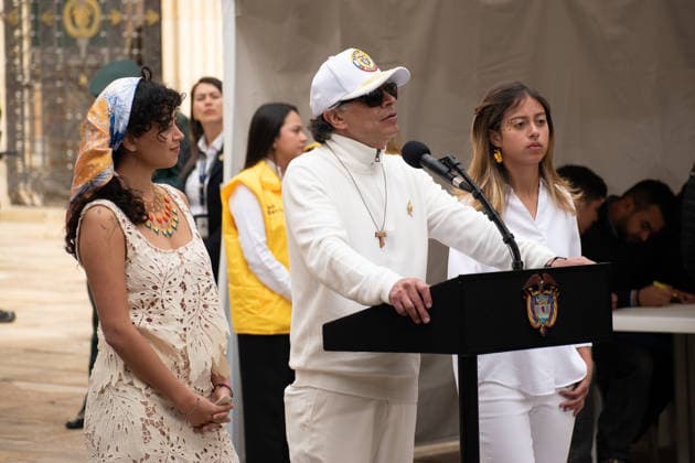 June 21, 2026, Bogota, Bogota D.C, Colombia: Colombian president Petro casts his vote showing support for the ruling party candidate Ivan Cepeda and speaks to the media during the runoff round of elections in Colombia, June 21, 2026, Colombia faces tebse election between a far right lawyer and a senator of the ruling party. Bogota Colombia - ZUMAvp1_ 20260621_zia_vp1_003 Copyright: xLuisaxBorjaxLunax