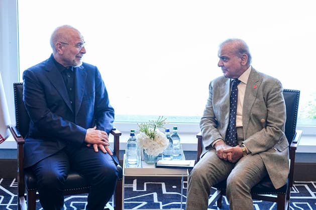 Zurich Switzerland Iran-US Talks Pakistan s Prime Minister Shehbaz Sharif meets Iranian parliament speaker Mohammad Bagher Ghalibaf in Zurich, Switzerland, on June 21, 2026. The meeting takes place on the sidelines of Iran-US talks aimed at easing tensions between Tehran and Washington, with Pakistan and Qatar involved in mediation efforts. Zurich Zurich Switzerland Copyright: xHamedxMalekpourx